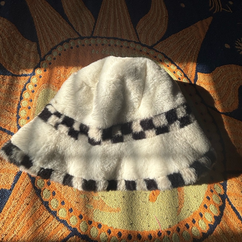Cozy White and Black Bucket Hat